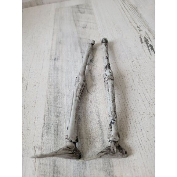 Halloween scary skeleton leg set decor bones prop - Picture 4 of 5